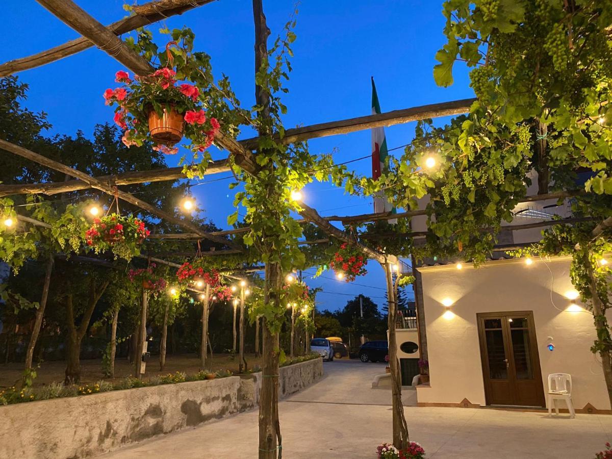 Casa Fifina Rooms Sant'Egidio del Monte Albino 外观 照片