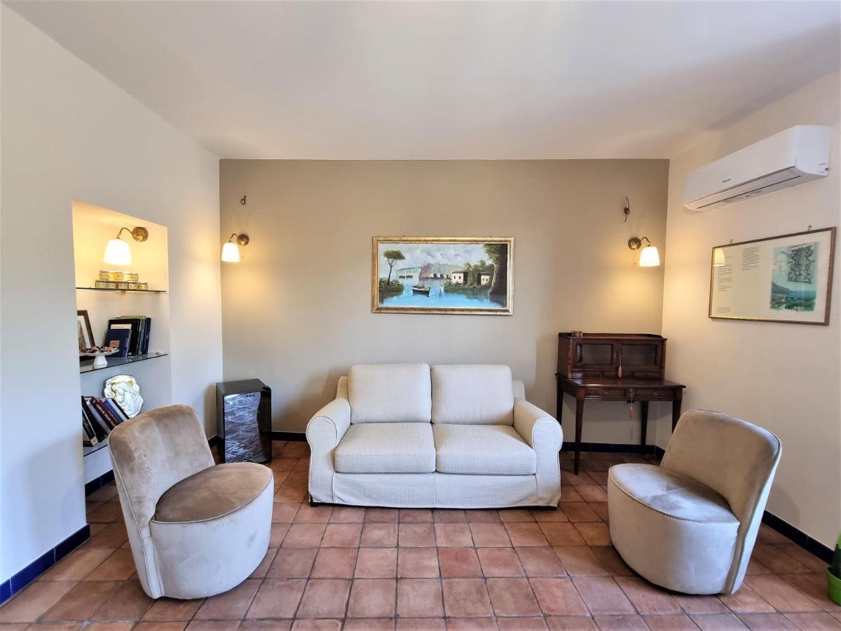 Casa Fifina Rooms Sant'Egidio del Monte Albino 外观 照片